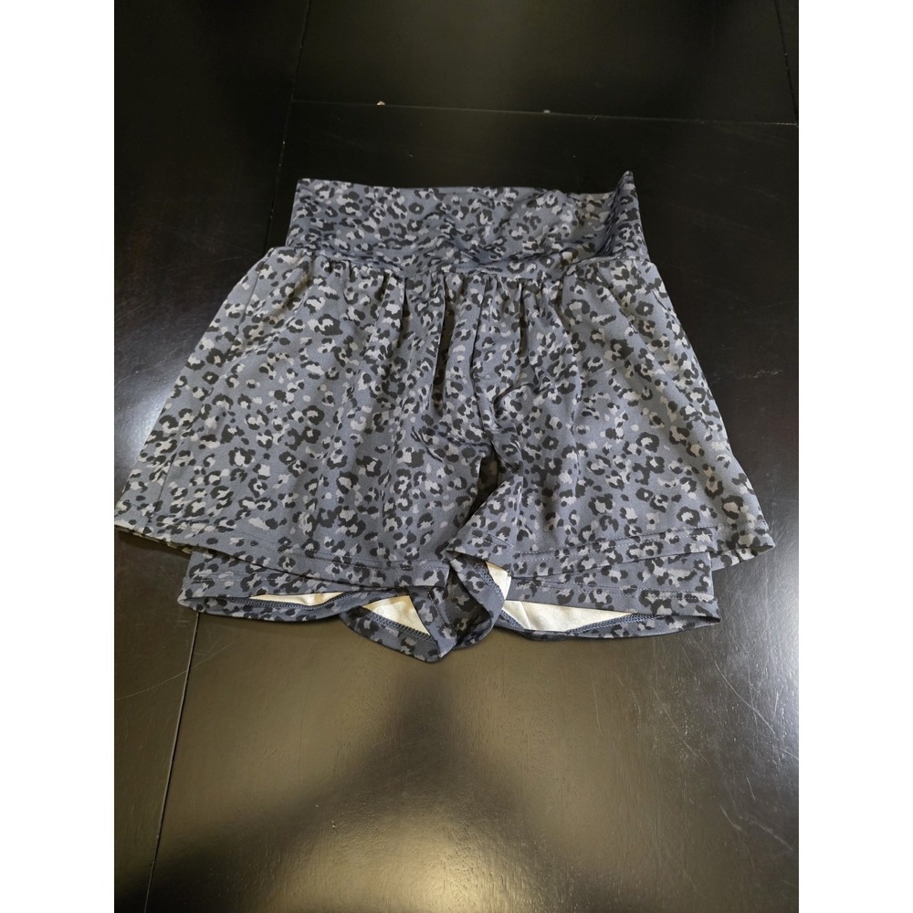 LuLaRoe RISE Unbeatable 2-in-1 Athletic Shorts Women's Small Leopard‎ Cheetah...